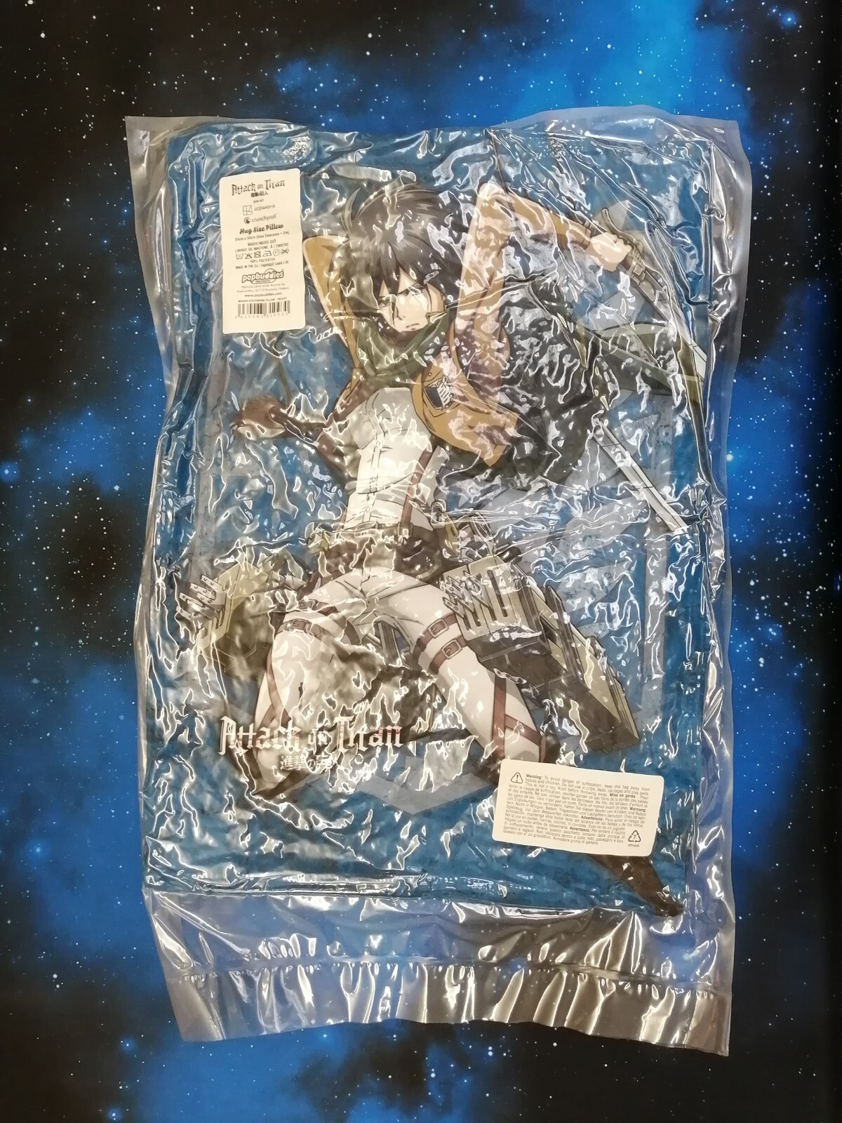 ATTACK ON TITAN HUG SIZE PILLOW 33cmx50cm - immagine 2